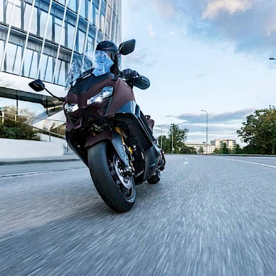 Erhalte Yamaha Original-Zubehör im Wert von CHF 750.- zu deinem TMAX